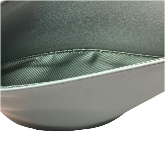 A New Day Spring Green Faux Leather 10” Multi Pocket Strapped Bucket Purse NWOT - Picture 3 of 15